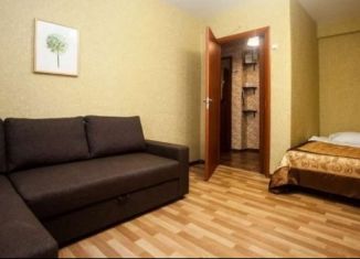 Сдаю в аренду 1-комнатную квартиру, 37 м2, Екатеринбург, Военная улица, 10