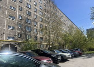 Трехкомнатная квартира на продажу, 57.6 м2, Екатеринбург, улица 40-летия Комсомола, 26, Кировский район