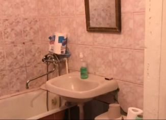 Продаю однокомнатную квартиру, 30 м2, Челябинск, улица Захаренко, 2А, Курчатовский район