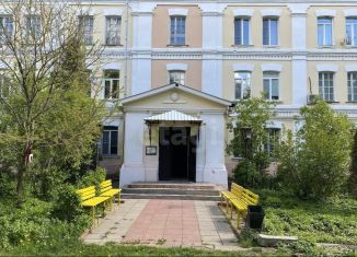 Продается 1-ком. квартира, 42.6 м2, Серпухов, улица Крюкова, 6