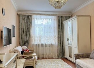 Продам двухкомнатную квартиру, 65 м2, Дагестан, улица Ленина, 1