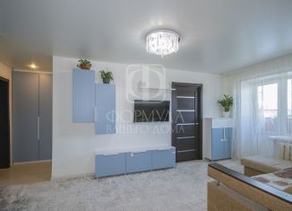 Трехкомнатная квартира на продажу, 55.6 м2, Екатеринбург, улица 40-летия Комсомола, 10