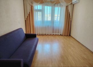 Сдаю в аренду 1-комнатную квартиру, 33 м2, Новороссийск, улица Героев Десантников, 32