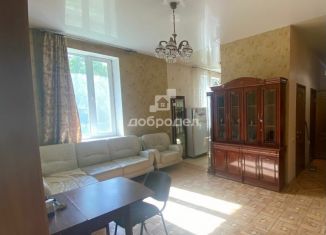 Сдается в аренду 3-комнатная квартира, 66 м2, Екатеринбург, улица Чапаева, 14к3, Ленинский район