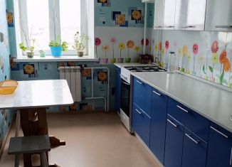 Продается 4-ком. квартира, 74 м2, Тюменская область, улица Порфирьева, 14