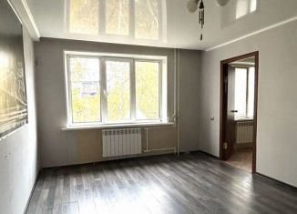 Продаю четырехкомнатную квартиру, 65 м2, Сызрань, проспект 50 лет Октября, 50