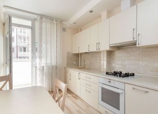 Продается 1-ком. квартира, 46 м2, Калининград, улица Юрия Гагарина, 55А