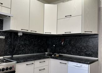 Продаю 2-комнатную квартиру, 46.7 м2, Мурманск, Советская улица, 7