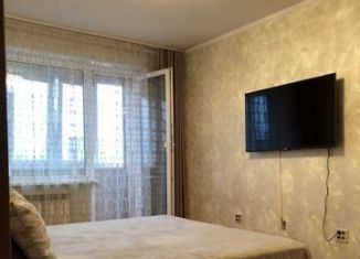 Сдается 2-комнатная квартира, 52 м2, Челябинск, улица Доватора, 10