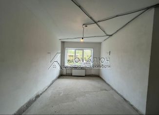 Продам 2-ком. квартиру, 40.5 м2, Кумертау, улица Мажита Гафури, 4