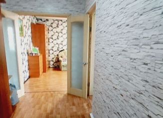 Продаю 1-комнатную квартиру, 41 м2, Азнакаево, Юбилейная улица, 8