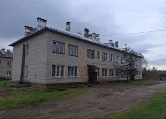 Трехкомнатная квартира на продажу, 49.7 м2, Малая Вишера, улица Лесозаготовителей, 26