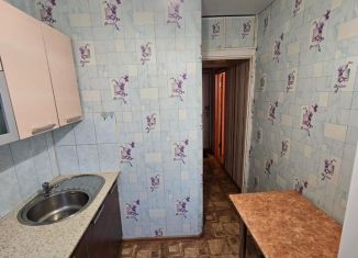 Продам 1-ком. квартиру, 31 м2, Челябинск, Центральный район, улица Энгельса, 50