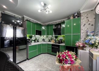Продам 3-ком. квартиру, 85.1 м2, Крымск, улица Демьяна Бедного, 19Б