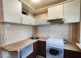Продается 2-комнатная квартира, 48.3 м2, Челябинск, улица Красных Пилотов, 8, Курчатовский район