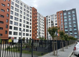 Продаю трехкомнатную квартиру, 80 м2, Калининград, Батальная улица, 65Б, Московский район