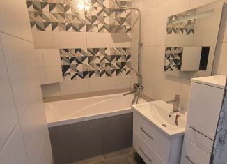 Продам 2-ком. квартиру, 60 м2, Брянск, улица Горбатова, 24, ЖК Академический