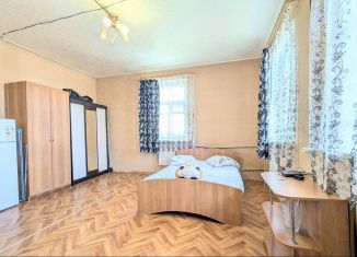 Сдам в аренду 1-комнатную квартиру, 31.7 м2, Саратов, Гвардейская улица, 40