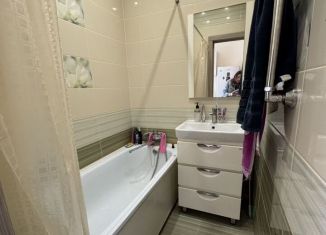 Сдаю 2-ком. квартиру, 32 м2, Гусь-Хрустальный, проспект 50 лет Советской Власти, 43