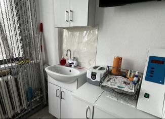 Продажа помещения свободного назначения, 11 м2, Курган, площадь имени В.И. Ленина, 1, жилой район Центральный