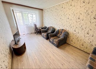 Продается 3-ком. квартира, 61.7 м2, Кольчугино, улица 50 лет Октября, 24