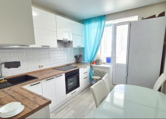 Сдается двухкомнатная квартира, 41.2 м2, Чебоксары, улица Богдана Хмельницкого, 49