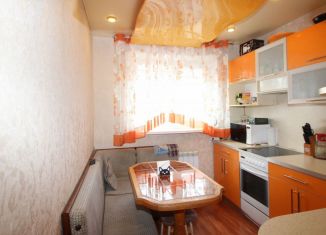Продам 3-ком. квартиру, 61.6 м2, Мурманская область, улица Вице-адмирала Падорина, 14