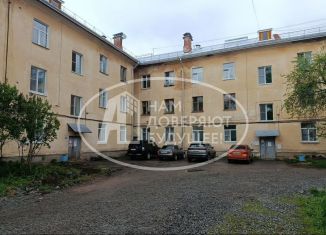 Продам 3-комнатную квартиру, 71.8 м2, Глазов, Республиканская улица, 58/16