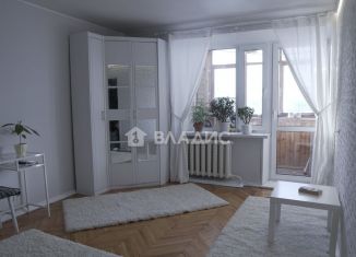 Продаю 1-комнатную квартиру, 33 м2, Лобня, улица Победы, 24