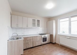 Продам двухкомнатную квартиру, 60.4 м2, деревня Куюки, 7-й квартал, 1