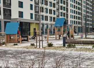 Продаю трехкомнатную квартиру, 81.8 м2, Тюмень, ЖК Озёрный Парк, Полевая улица, 117к4