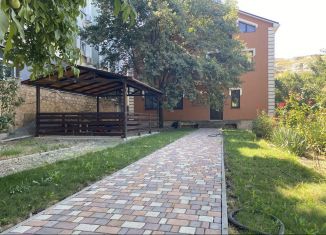 Сдам в аренду дом, 497 м2, Крым, улица Воровского, 49