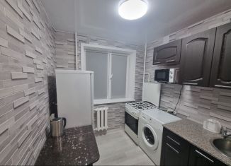 Продается 2-ком. квартира, 47.7 м2, Кингисепп, улица Воровского, 38