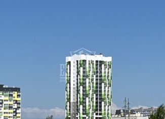 Продам 2-ком. квартиру, 66.8 м2, Калужская область, Минская улица, 23