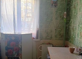 Продаю 2-комнатную квартиру, 42 м2, Челябинск, улица 60-летия Октября, 50, Металлургический район