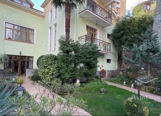 Продам дом, 440 м2, Ялта, Шеломеевская улица, 20А