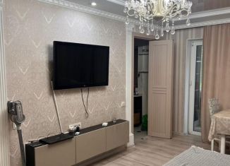 Сдам 3-ком. квартиру, 60 м2, Майкоп, Краснооктябрьская улица, 40
