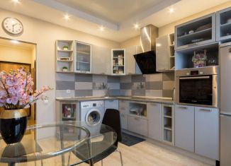 Продаю 1-комнатную квартиру, 42.8 м2, Санкт-Петербург, улица Ушинского, 2к1