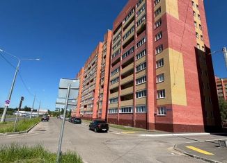 Двухкомнатная квартира на продажу, 50 м2, Йошкар-Ола, улица Петрова, 32, микрорайон Мирный