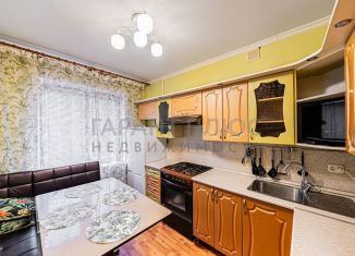 Продаю 3-комнатную квартиру, 64 м2, Липецк, улица Доватора, 2