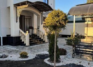 Продается дом, 250 м2, Сочи, микрорайон Голубые Дали, Кирпичная улица, 2к2