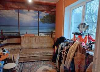 Продам трехкомнатную квартиру, 49.4 м2, Гатчина, улица Профессора Русинова, 16