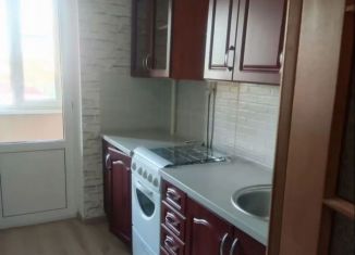 Продаю двухкомнатную квартиру, 47 м2, Гулькевичи, улица 50 лет ВЛКСМ, 1