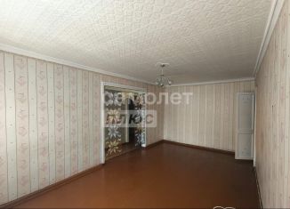 Продам 1-ком. квартиру, 32.8 м2, Ирбит, улица Азева