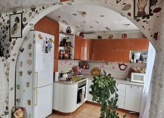 Продам трехкомнатную квартиру, 61.8 м2, Томская область, улица Кирова, 12А