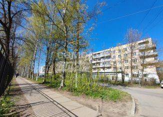 Продается четырехкомнатная квартира, 61 м2, Тосно, улица Боярова, 2