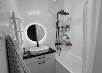 Продам двухкомнатную квартиру, 53.5 м2, посёлок Пригородный, Звёздный проспект, 128Г