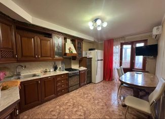 Продаю трехкомнатную квартиру, 75.7 м2, Краснодар, Рождественская набережная, 17, микрорайон Юбилейный