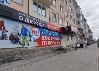 Продажа торговой площади, 133.5 м2, Каменск-Уральский, проспект Победы, 48