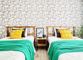 Сдача в аренду 2-ком. квартиры, 60 м2, посёлок городского типа Яблоновский, Шоссейная улица, 70/1